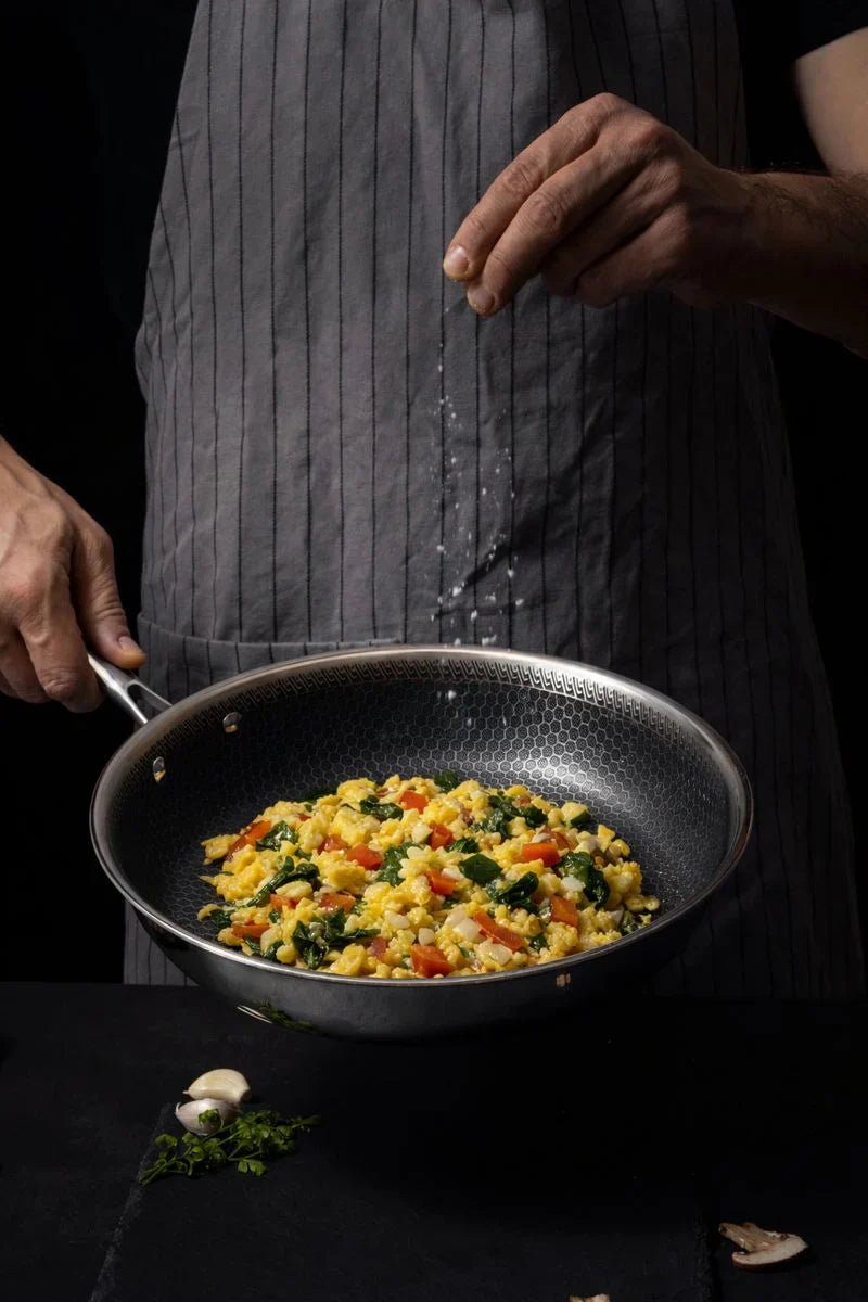 PERFEKCYJNE ŚNIADANIE NA PATELNI HEXAPRO: SZYBKO I SMACZNIE